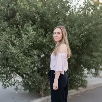 veronica, building between client calls